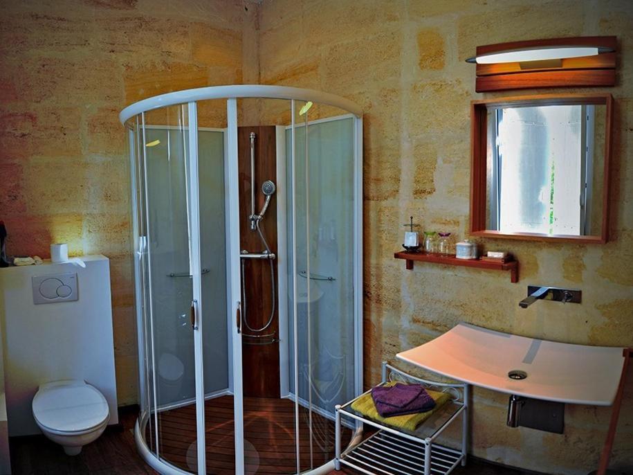 Petit Garros Hotel Fronsac  Eksteriør billede
